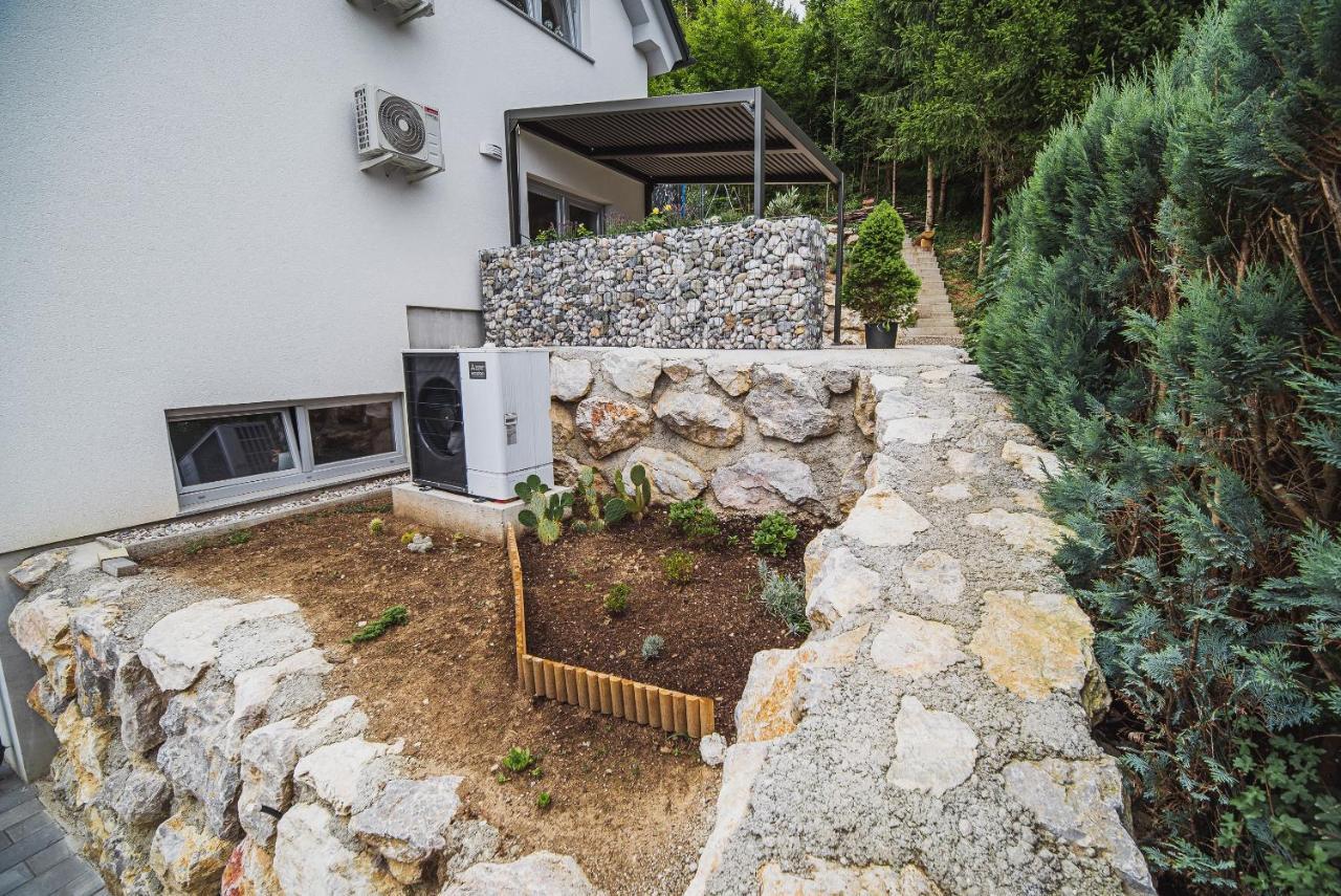 Apartments Rozalija ゴレンスカ地方 エクステリア 写真