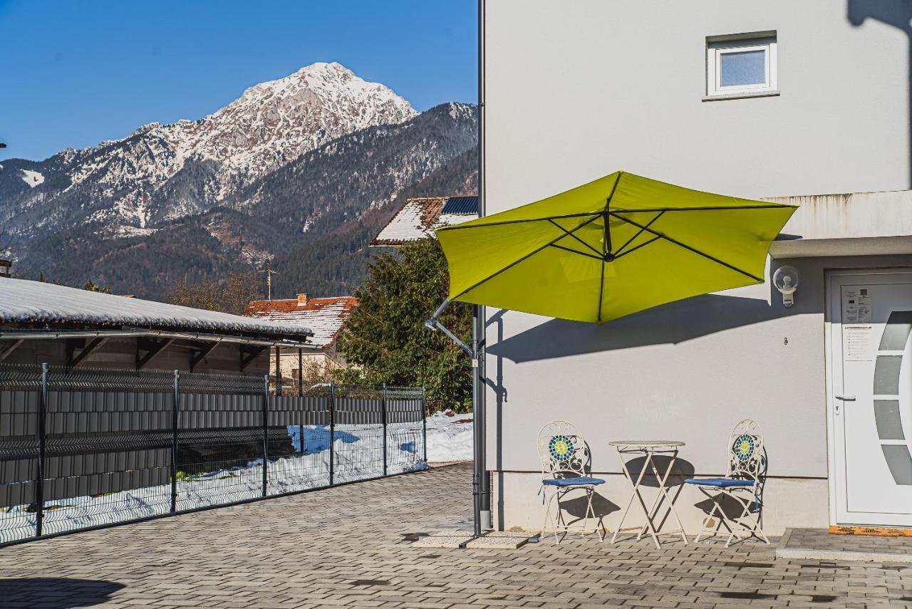 Apartments Rozalija ゴレンスカ地方 エクステリア 写真