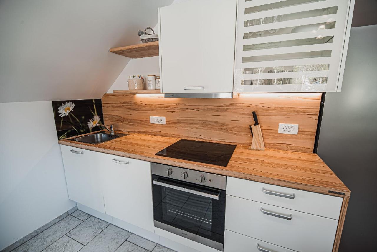 Apartments Rozalija ゴレンスカ地方 エクステリア 写真