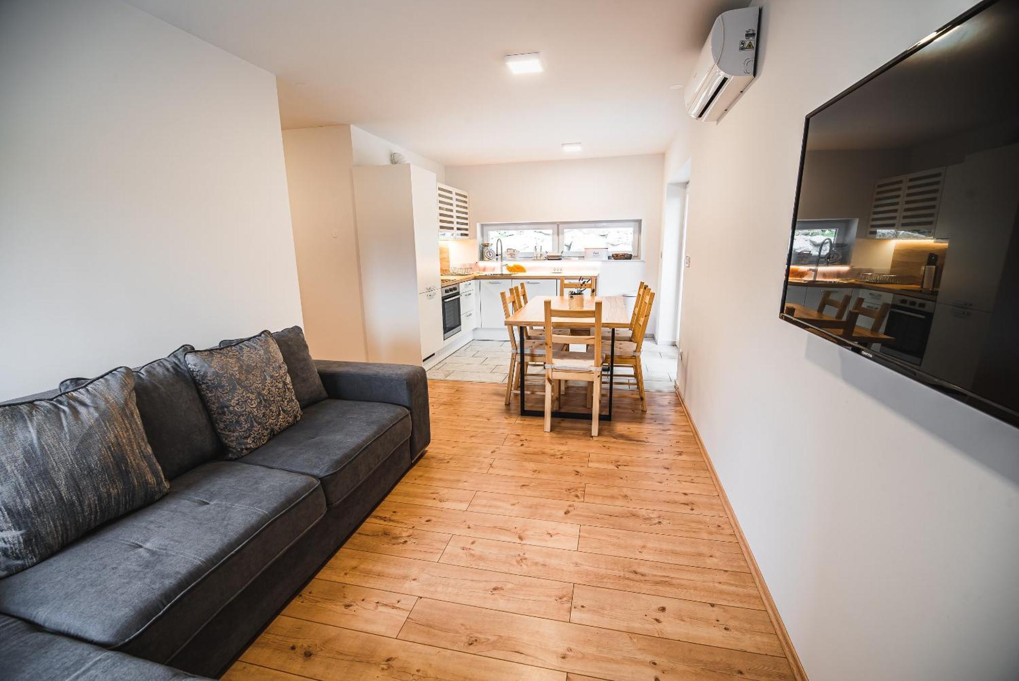 Apartments Rozalija ゴレンスカ地方 部屋 写真